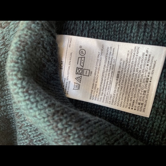 Banana Republic Sleeveless Turtleneck Sweater - Picture 5 of 7